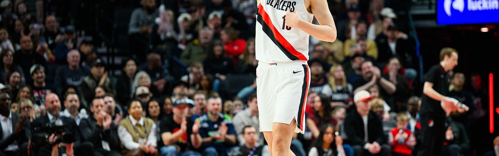 开云体育下载-还要努力！杨瀚森共出战43场 场均7分钟2分1板&amp;命中率31%/12%/82%